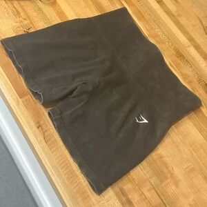 LIKE NEW! Gymshark Gains Seamless Washed Shorts